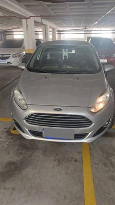 FORD FIESTA 1.6 SE HATCH 16V FLEX 4P POWERSHIFT
